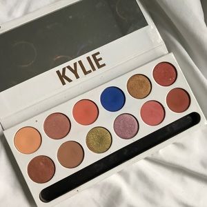 Kylie Cosmetics The Royal Peach Palette